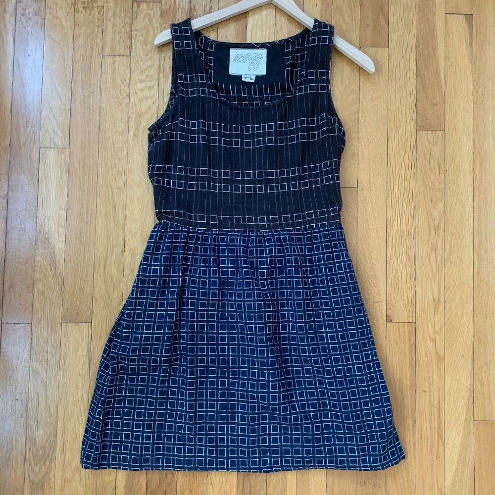 Ace & Jig Woven Scoop Neck Bungalow Dress in Lattice Bangle Navy Blue Small